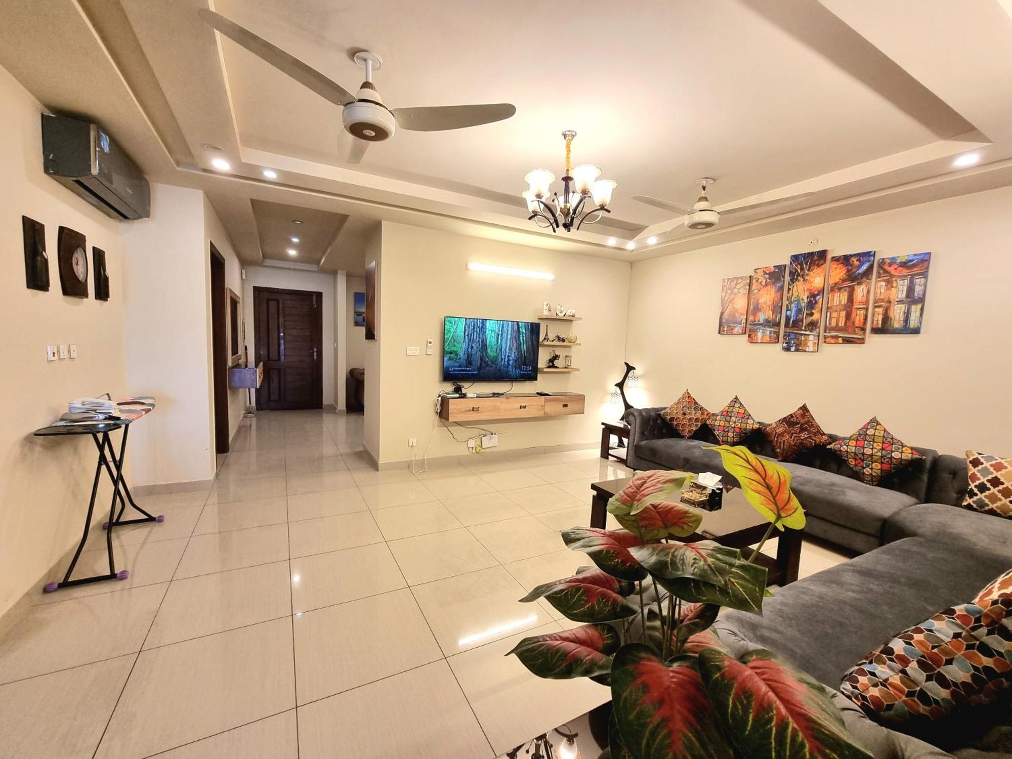 Executive 3 Bedrooms Apartment In Bahria Town Rawalpindi Ngoại thất bức ảnh