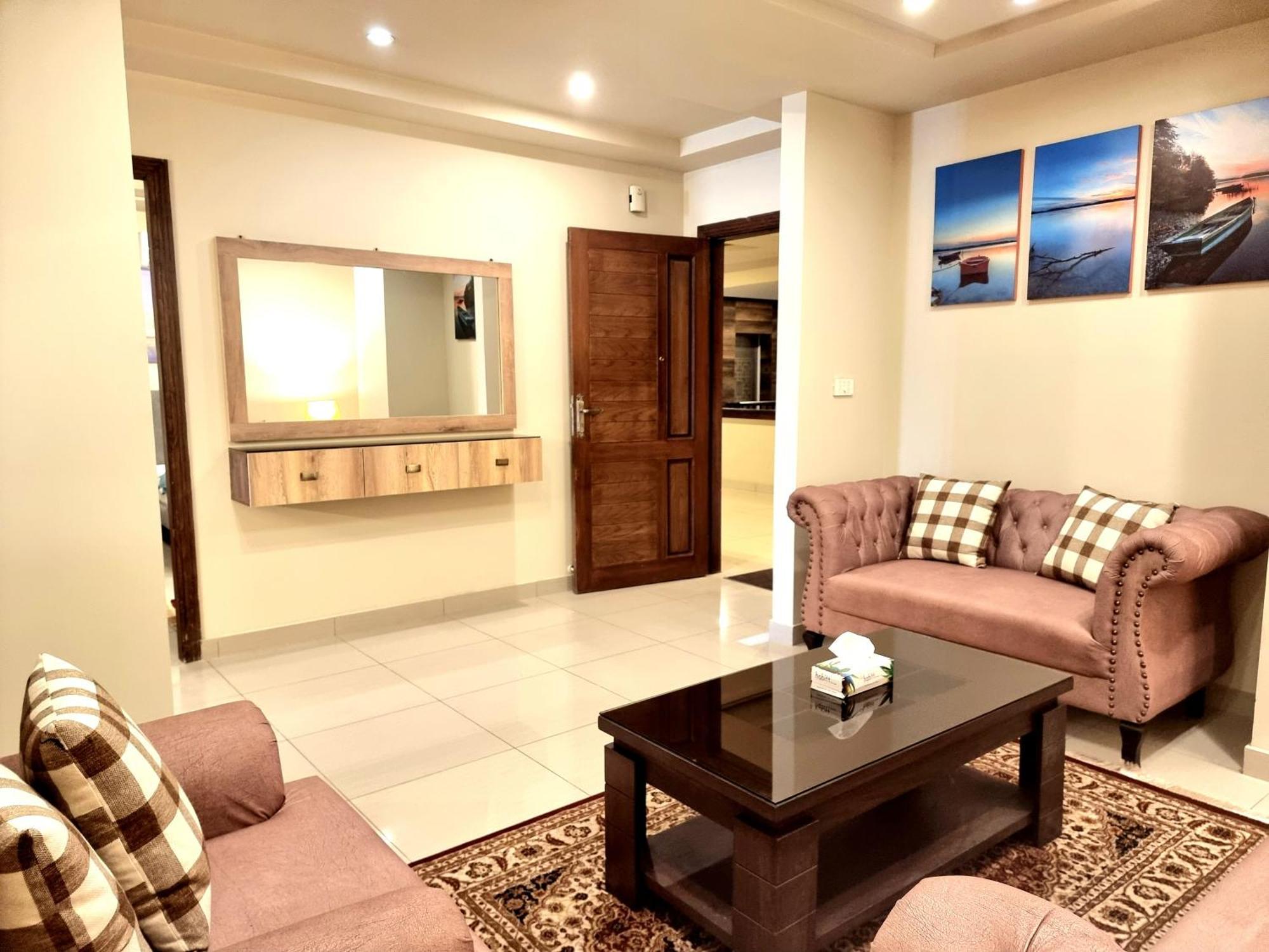 Executive 3 Bedrooms Apartment In Bahria Town Rawalpindi Ngoại thất bức ảnh
